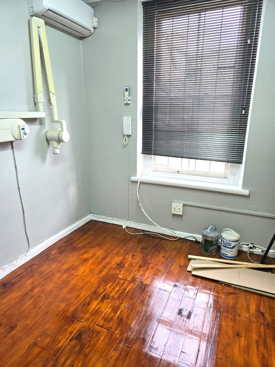 To Let Commercial Property for Rent in Hoog En Droog Western Cape